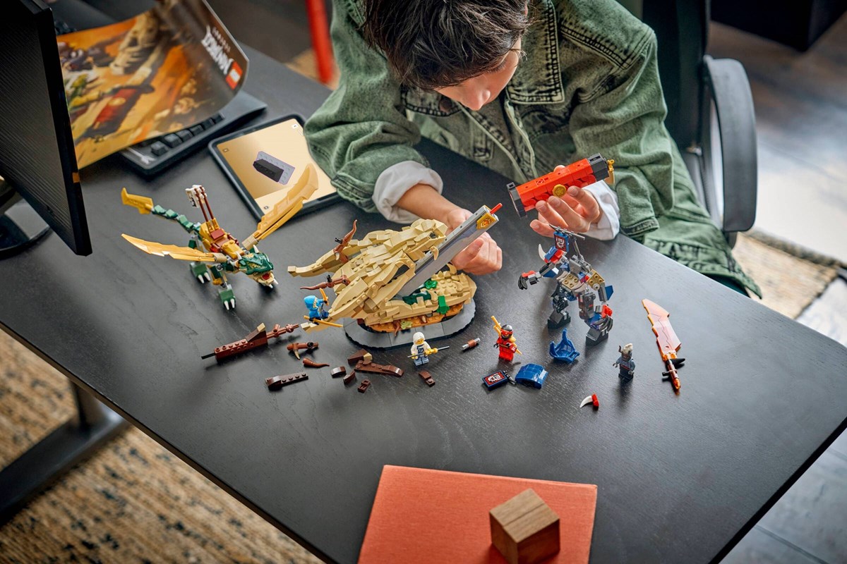 71871 Ninjago Bitwa o Smocze Ostrze