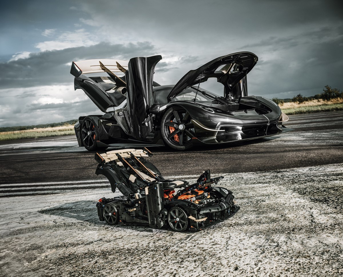 42232 Technic Koenigsegg Sadair's Spear Megacar