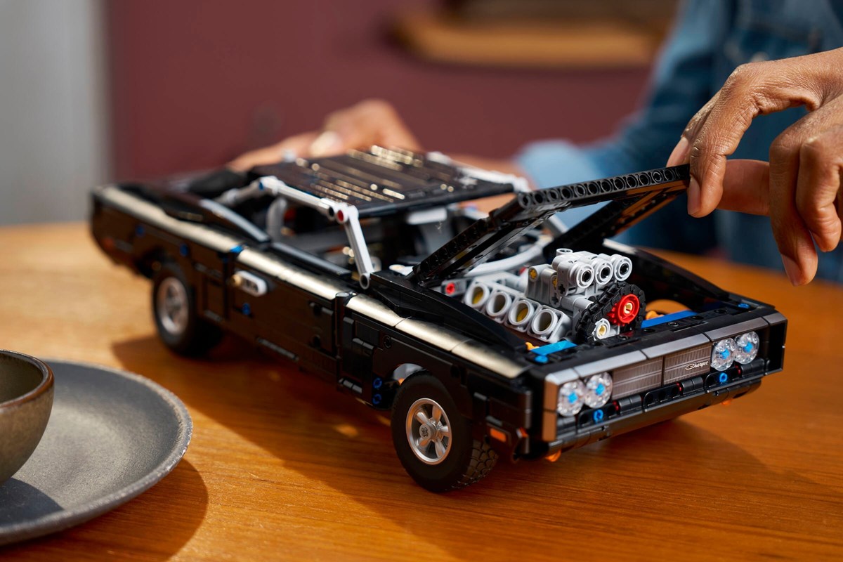 42231 Technic Dodge Charger R/T Fast and Furious