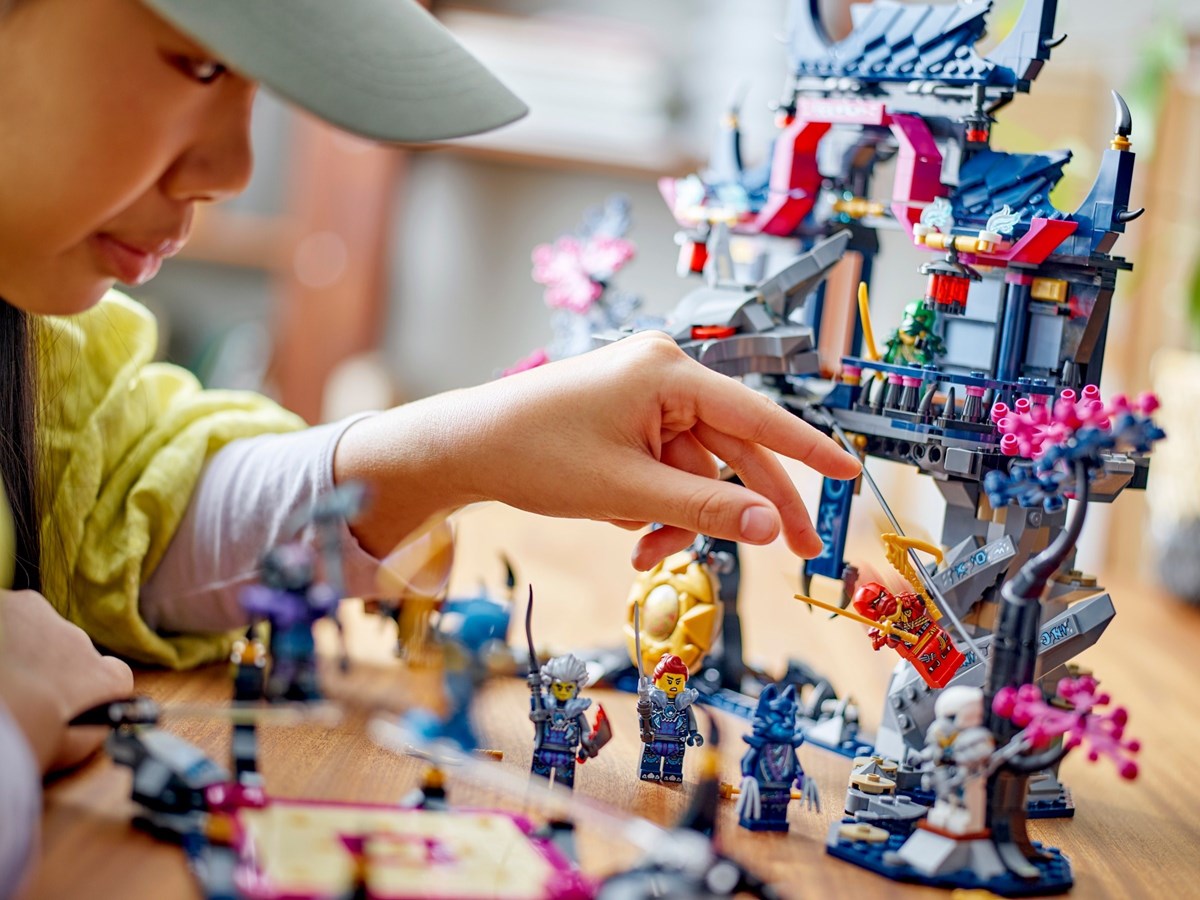 71813 NINJAGO Dojo cienia Wilczej Maski
