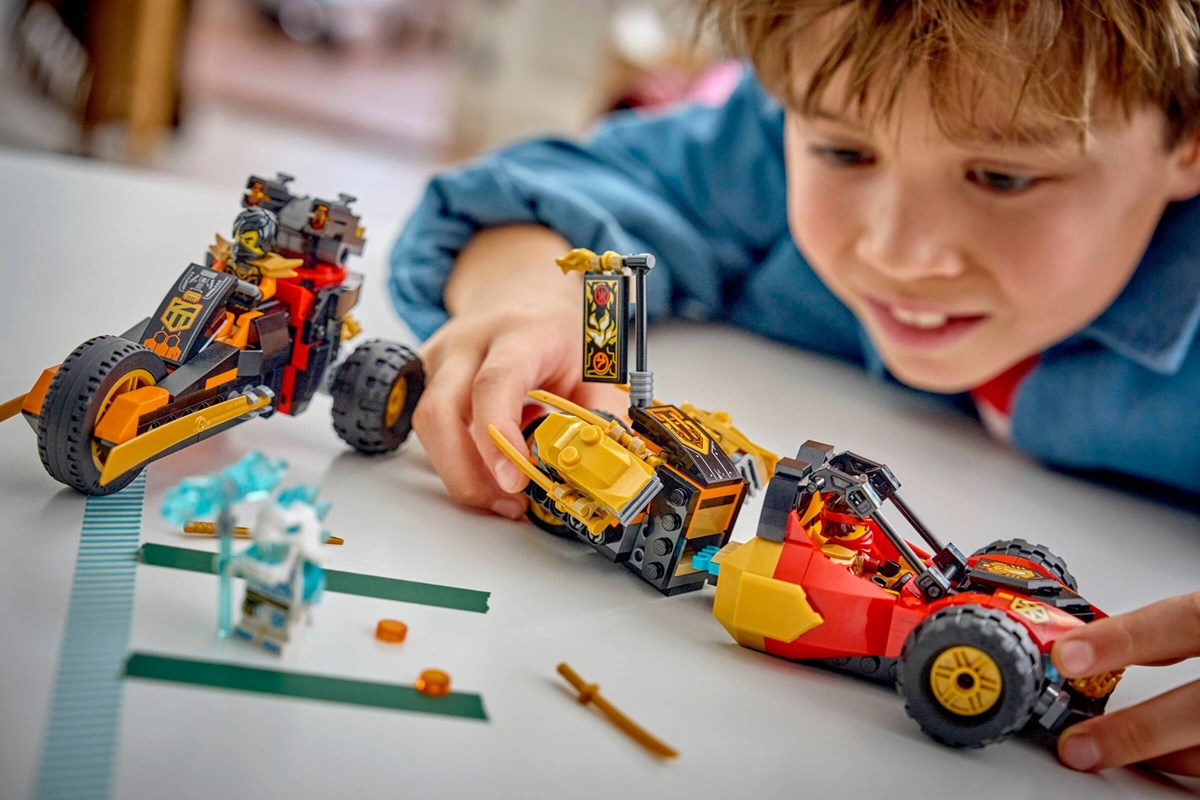 71864 Ninjago Wielofunkcyjne pojazdy Kaia i Cole’a